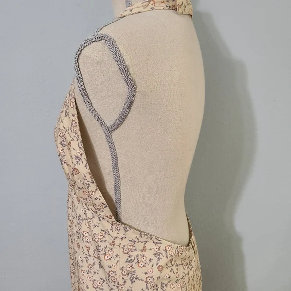 NWT Ivedos  Halter Floral Dress Size Small - Picture 3 of 11